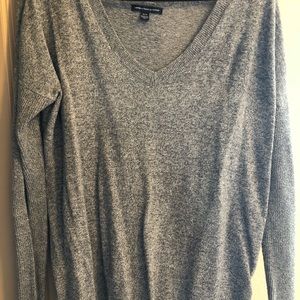 American Eagle V-neck sweater